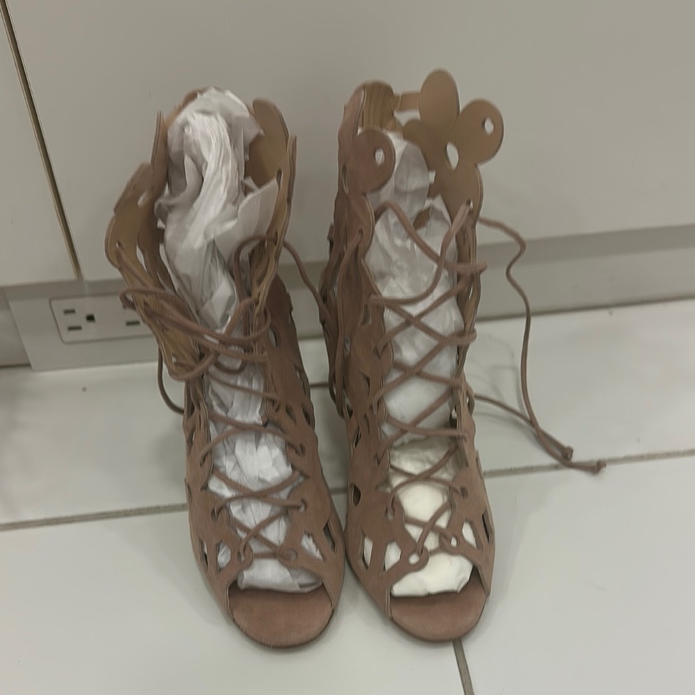 Elegant Tan Lace-Up Women's Shoes
